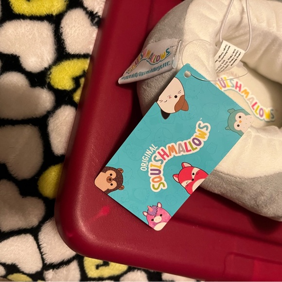 Squishmallows NWT slippers size 2/3 (BIG GIRL) shark unisex - Picture 4 of 6